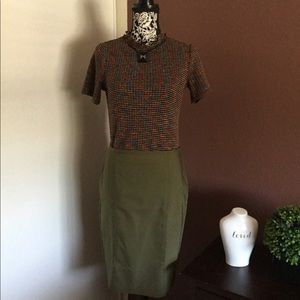 Van Heusen Stretch Extensible Pencil Skirt (NWOT)